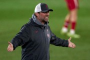 2026世界杯手机观看软件下载-渣叔说皇马中场天下第一，其实是他胆小如鼠罢了
